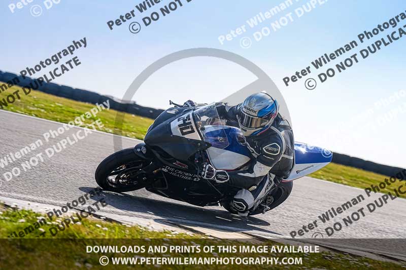 anglesey no limits trackday;anglesey photographs;anglesey trackday photographs;enduro digital images;event digital images;eventdigitalimages;no limits trackdays;peter wileman photography;racing digital images;trac mon;trackday digital images;trackday photos;ty croes